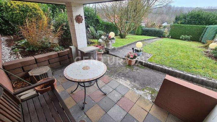 überdachte Terrasse