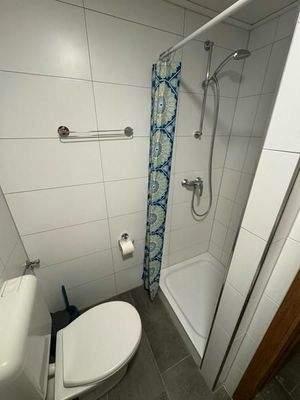 87 Bad-Du-WC Appartement