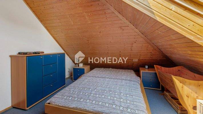 1. OG Schlafzimmer 2