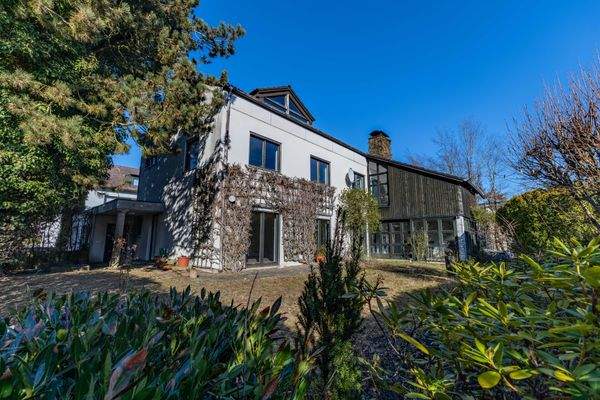 EFH Straubing Außenansicht Garten I