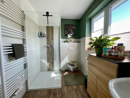Vollbad mit Fenster