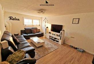 Großzügiges Wohnzimmer