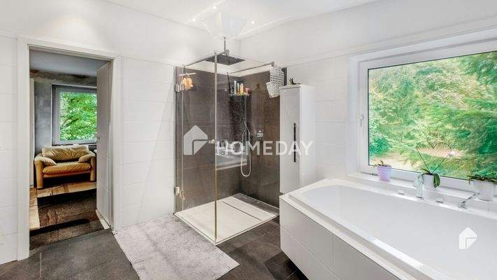 1. OG Badezimmer 1 2