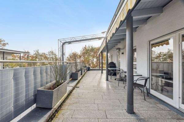 Große Terrassenbereiche