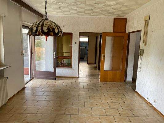 Essbereich mit Zugang zum Privatbereich 