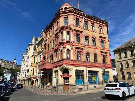 Hausansicht mit markierter Wohnung.jpg