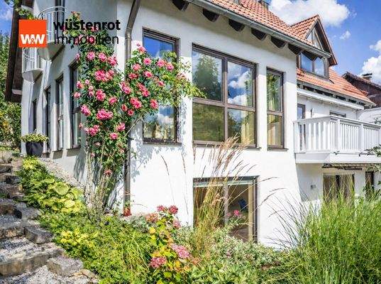 Rosen an der Hausecke