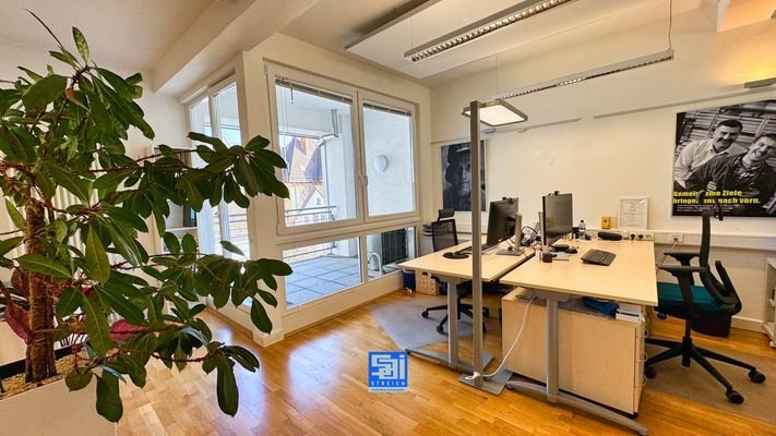 Büro 1