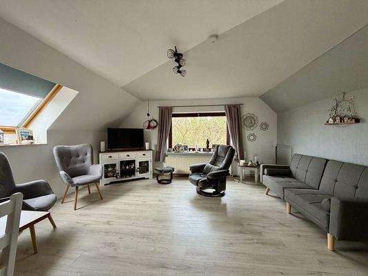 Wohn-/Esszimmer Dachgeschoss