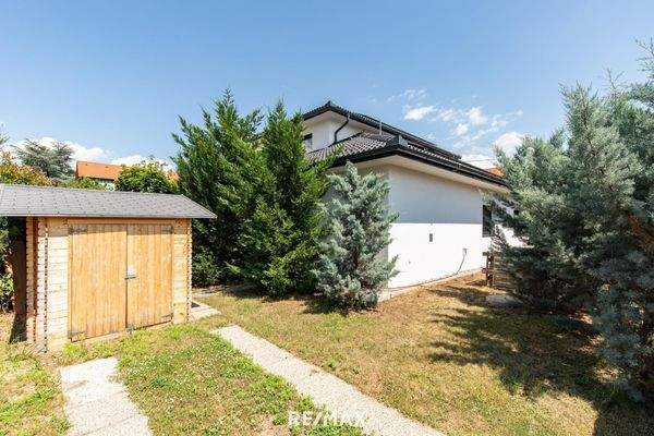 30 Garten Einfahrt hinten