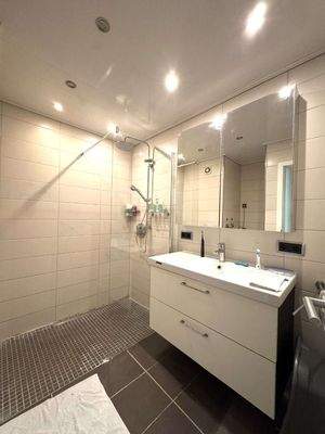 1765147789_tmp_IMG_5700