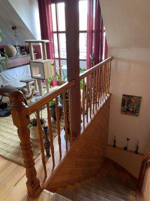 Treppenaufgang - Haus.jpg