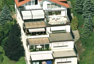 Aussenansicht mit Terrasse