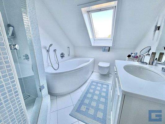 Badezimmer (Obergeschoss)
