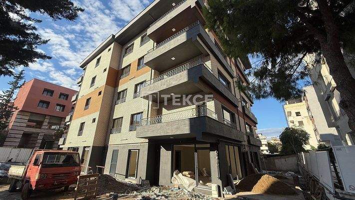 Apartments in a New Building with Elevator in Kuşadası Center