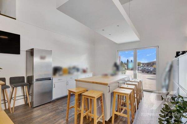 Küche Gebäude rechts