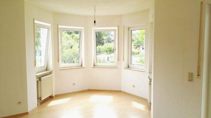 Wohn-/Esszimmer (Zimmer Nr.3)