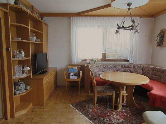 3 Wohnzimmer 1