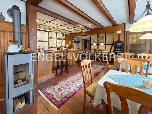 gemütliche Gaststätte mit Kamin 