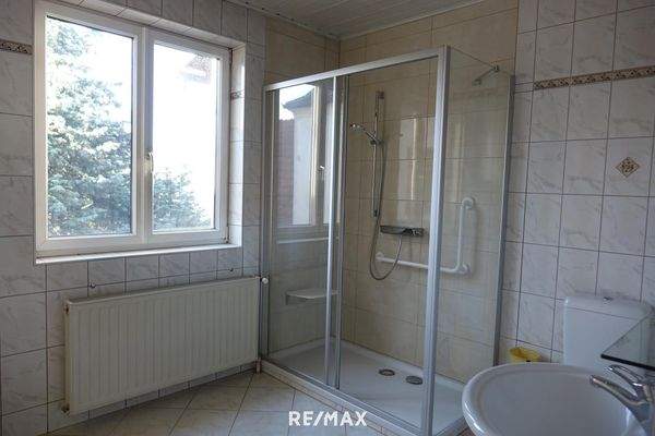 eines der Badezimmer