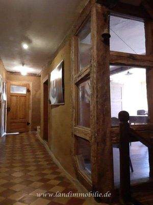 im Flur vor der Gaststube