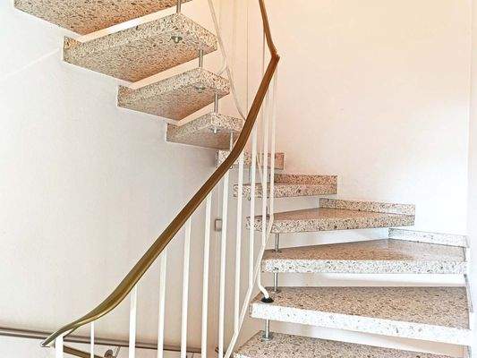 Treppe ins Dachgeschoss