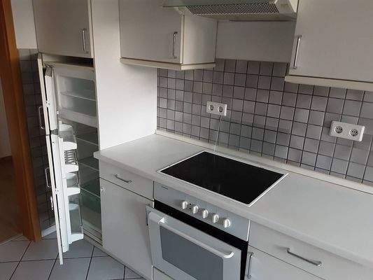 Küche mit Einbauküche zweite Seite.jpg