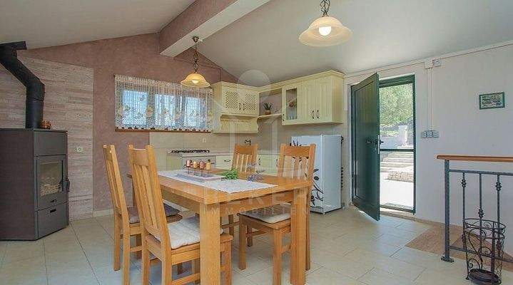 Ein mediterraner Steingrill für höchsten Genuss