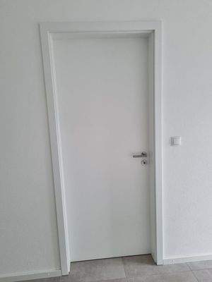 weiße schöne Innentüren