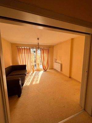 DG - Wohnbereich mit Balkon