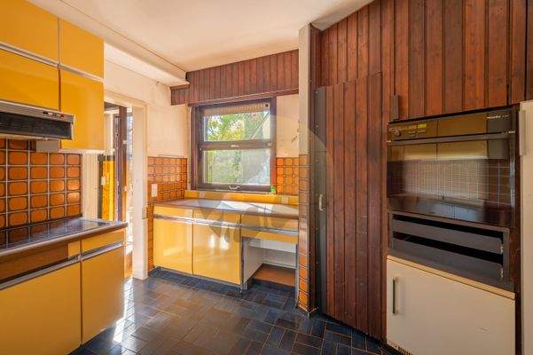 haus-baden-baden-neuweier-kueche-wolf-immobilien