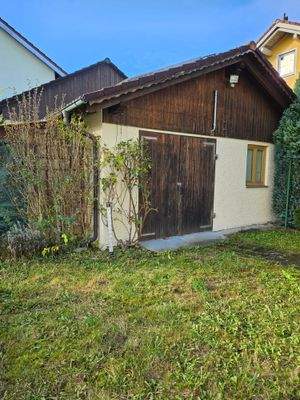 gemauerter Geräteschuppen