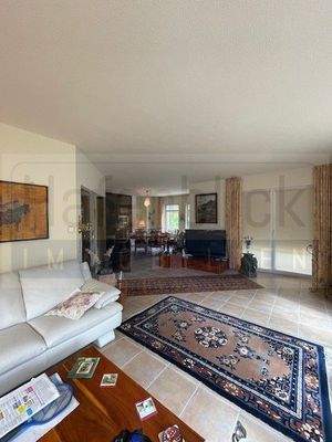 Wohnzimmer mit Essecke