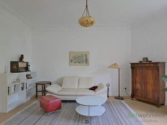 moderne und historische Möbel