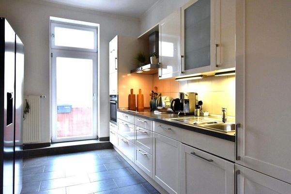 Küche mit Balkon