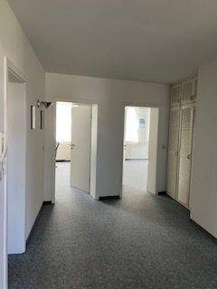 Eingangsbereich zur ETW.jpg