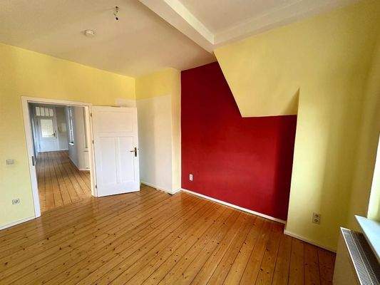 Kinder- Arbeits- oder Ankleidezimmer