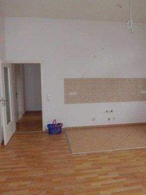 Wohnzimmer mit Küchenbereich