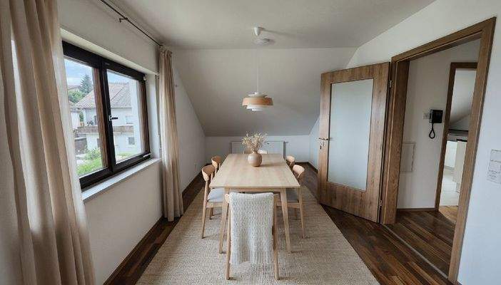 Essbereich Wohnzimmer DG