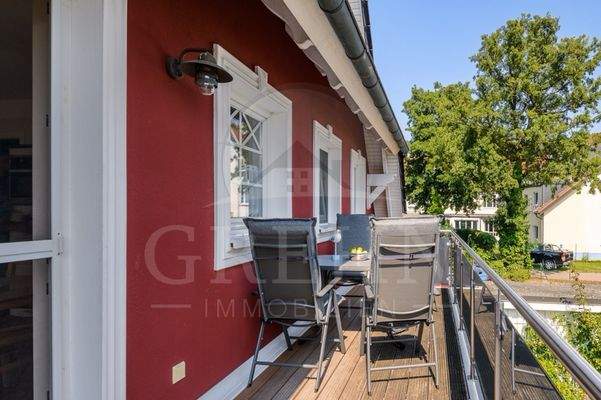 großer Balkon gen Osten.jpg