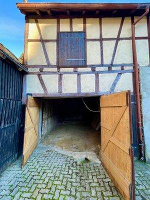 Außen_Teil der Scheune.jpeg