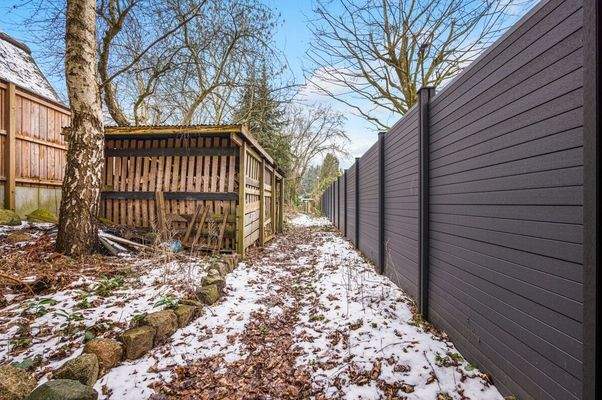 Zuwegung Blick zur Straße