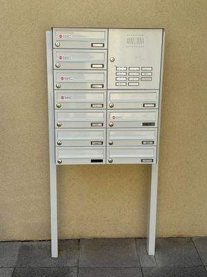 Briefkasten- Klingelanlage