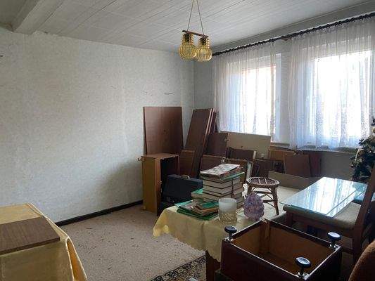 Wohnhaus OG Zimmer 2 Bild 1