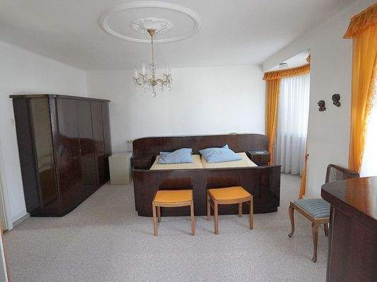 Elternschlafzimmer im OG