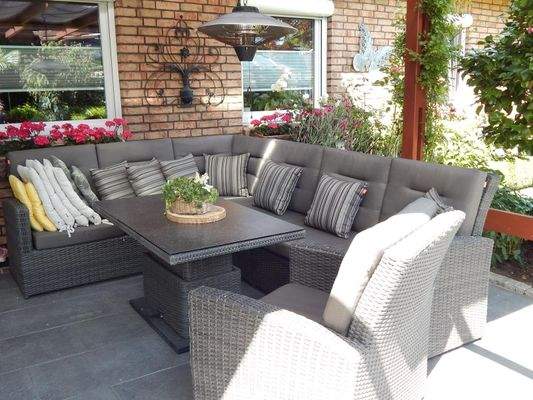 überdachte Terrasse