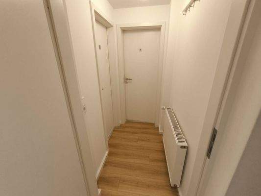 Der Flur zu den 2 WCs