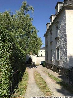 Einfahrt - Preishit in Uni-Nähe!