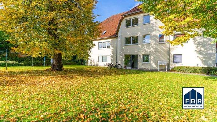 Rückseite mit Hauseingang