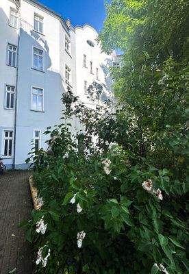 Blick auf den Seitenflügel.jpg